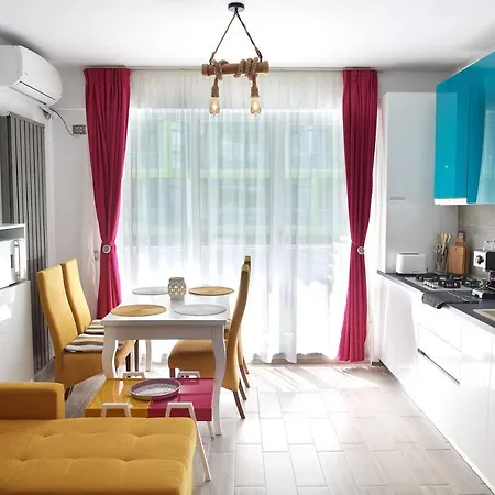 Sunshine - N Pool Resort, La Mare, 3 شقة