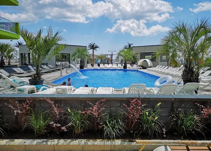 Sunshine - N Pool Resort, La Mare, 3 Lägenhet