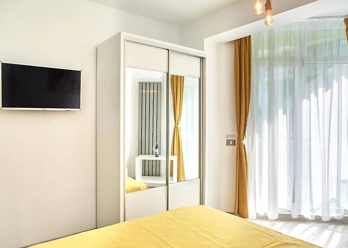 Sunshine - N Pool Resort, La Mare, 3 Lägenhet *