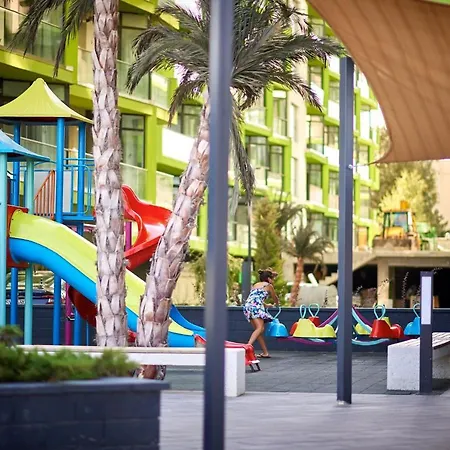 Апартаменты Sunshine - N Pool Resort, La Mare, 3 Нэводари