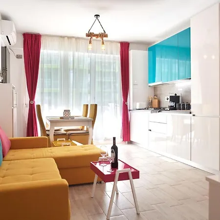 Sunshine - N Pool Resort, La Mare, 3 * Năvodari
