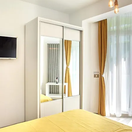Sunshine - N Pool Resort, La Mare, 3 Apartmán *