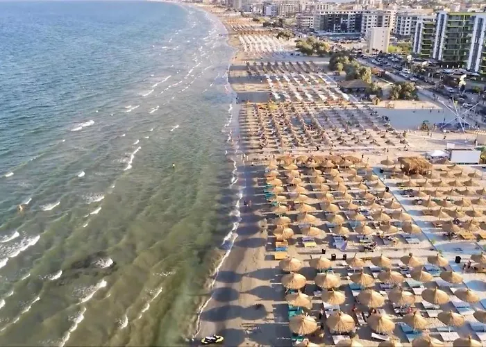 Sunshine - N Pool Resort, La Mare, 3 * Нэводари