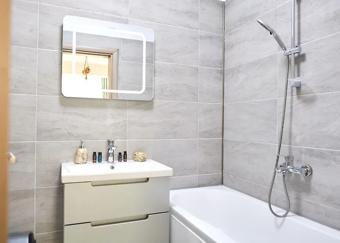 Апартаменты Sunshine - N Pool Resort, La Mare, 3 Нэводари