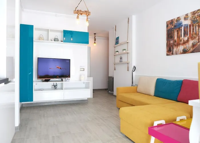 Sunshine - N Pool Resort, La Mare, 3